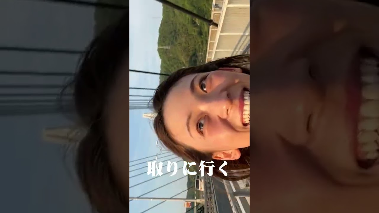 写メ撮ろうとして車からスマホ落とすバカ女 芸能人youtubeまとめ