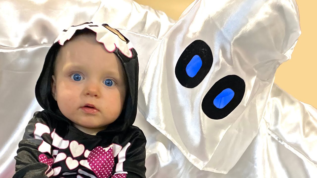 Four kids collect candy for Halloween YouTube