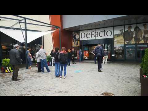 VIDEO FOTO S-au redeschis Mall-urile din Sibiu - GREVĂ la mai multe magazine 3 video