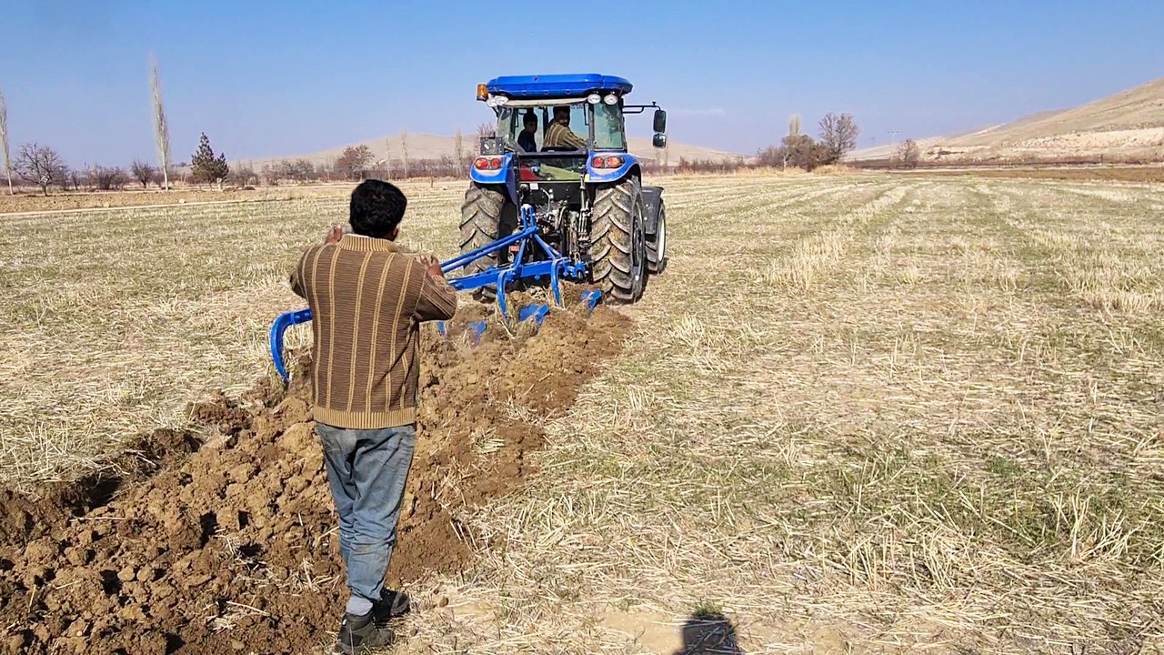 🚜 Как Пахать Поле? Двойная Вспашка и Отбор Проб | New Holland TD100D в Действии!