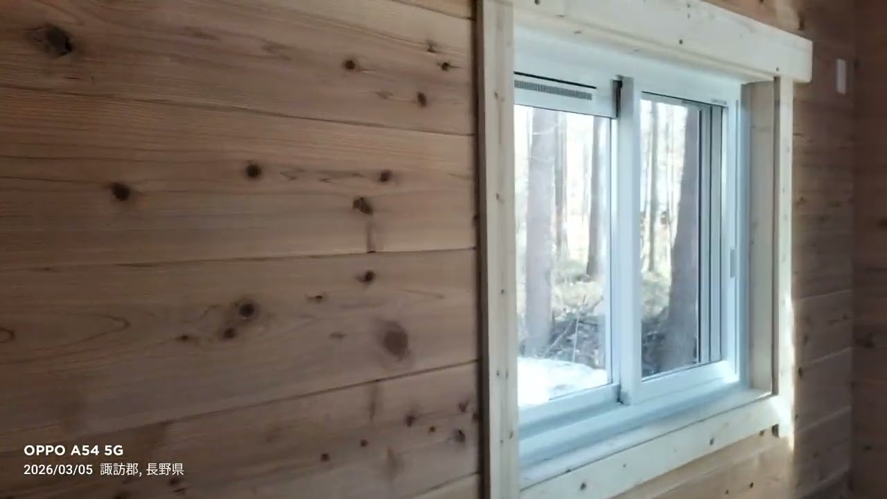 長野県諏訪郡富士見町　富士見高原憩いの森　新築戸建　吹き抜けのあるLDK 　八ケ岳田舎暮らし案内所フジホーム