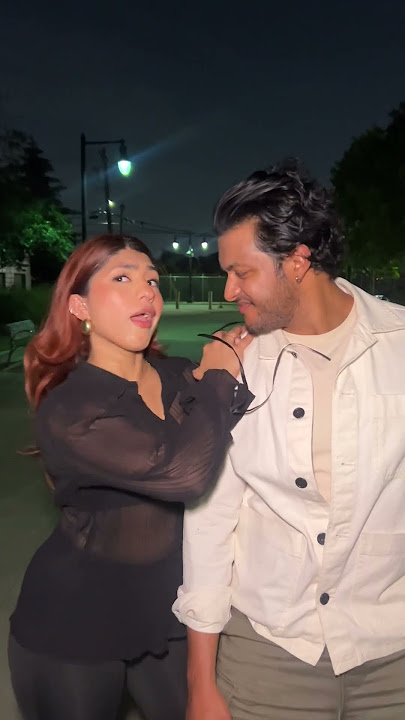 Meri Zindagi Mein Ajnabee - Ajnabee (2001) #kareenakapoor #bobbydeol #ajnabee #bollywood