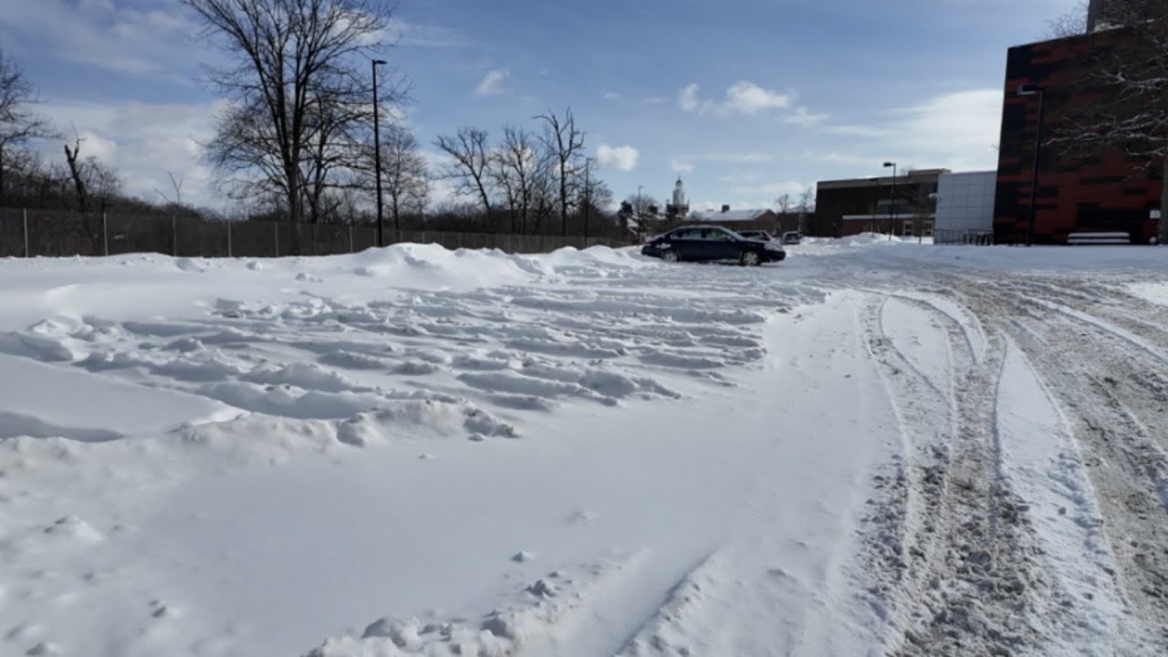SUNY Buffalo State students frustrated with snow cleanup as classes get canceled