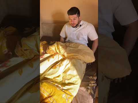 Как пукнуть в кровати?