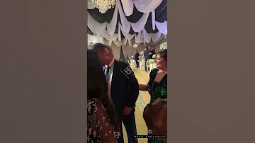 بوس واحضان المعازيم في الفرح لتوفيق عكاشه ومراته توفيق عكاشة اكسبلور Wedding ترند 