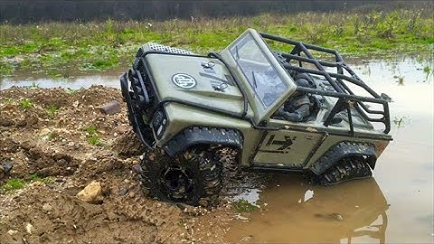 rc axial military action / big v8 sound / big wheels