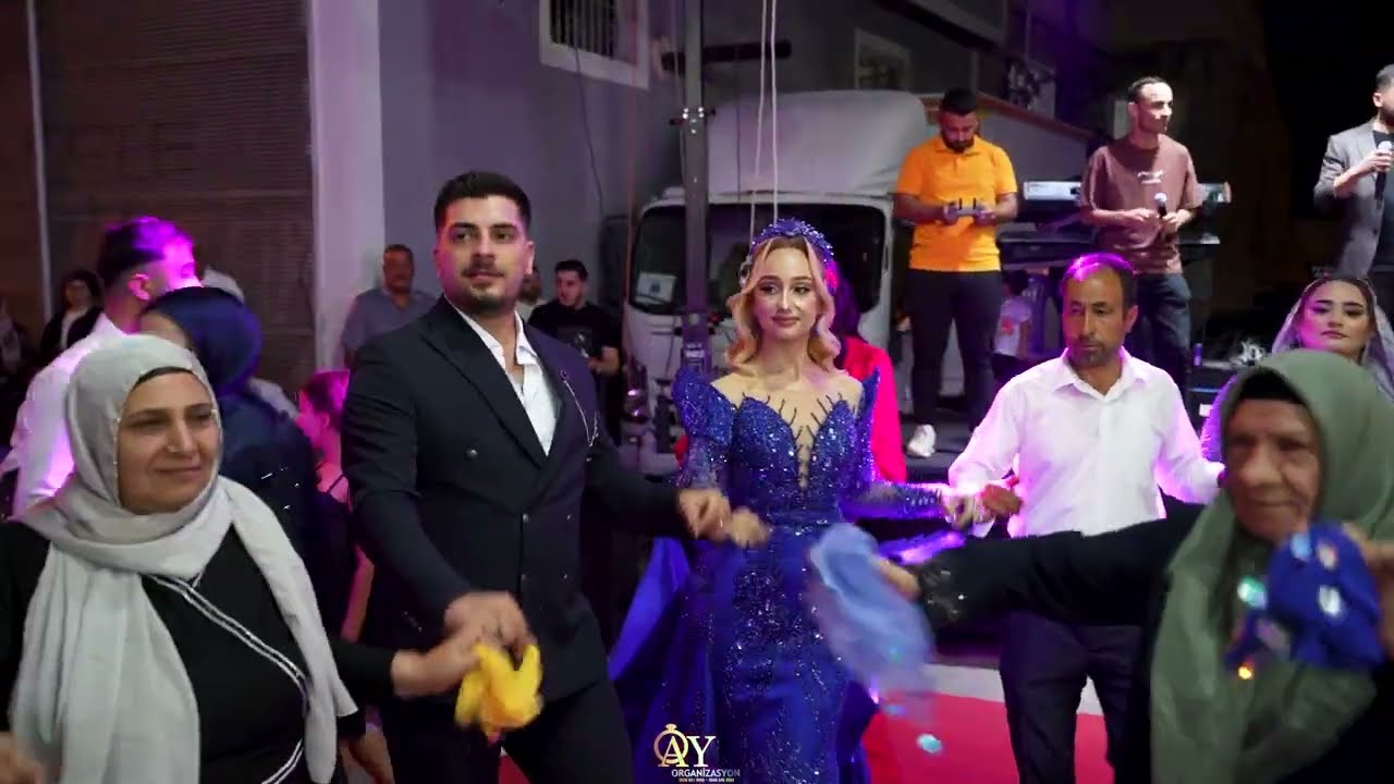 GARE NEWROZ ! FERHAT GÜZEL VE EKİBİ (AYDIN AİLELERİNİN KALABALIK NİŞANI ) AY ORGANİZASYON 2025