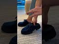 Emily - Mule Feminino Tratorado Camurça com Cadarço Azul Escuro