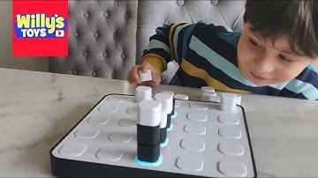 Smart Four 3D 4 in A Row Game - Connect Four battle while our crazy cat plays fooseball