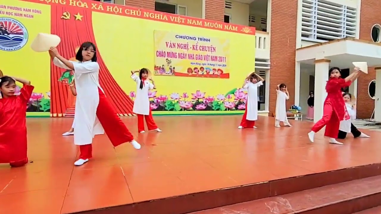 MỘT VÒNG VIỆT NAM (Tiết mục VN lớp 5A2)