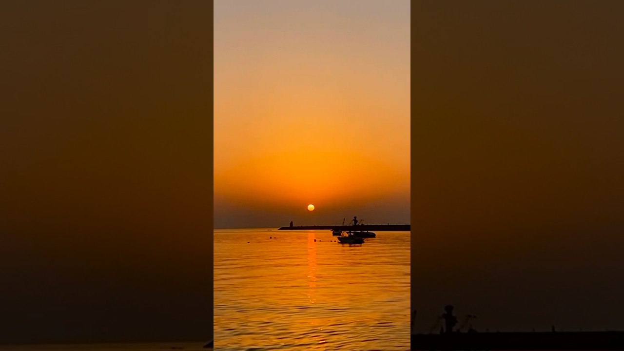 Sunrise over the Persian Gulf🌅where the sky meets the sea 