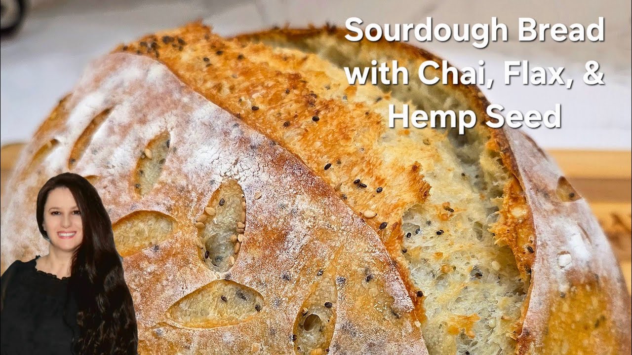 Домашний хлеб на закваске с добавлением семян льна, чиа и конопли. 