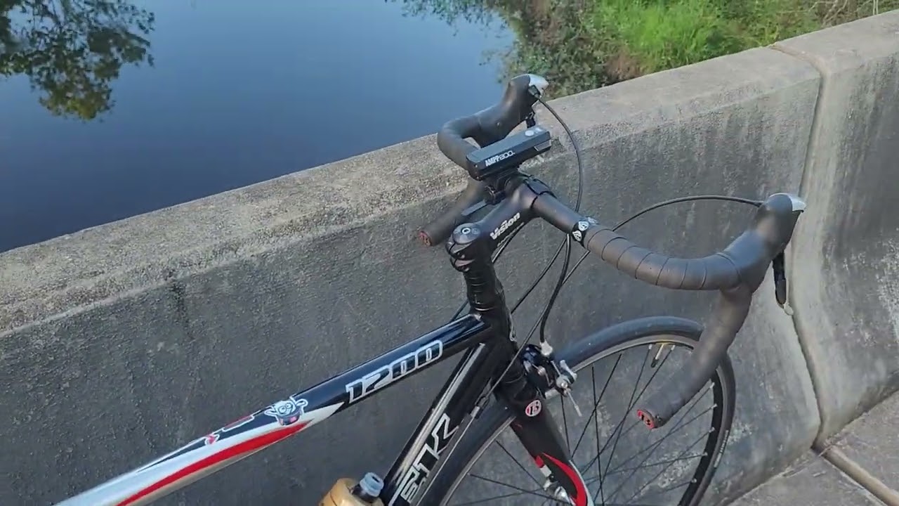 Trek sl 1200 doper bike - YouTube