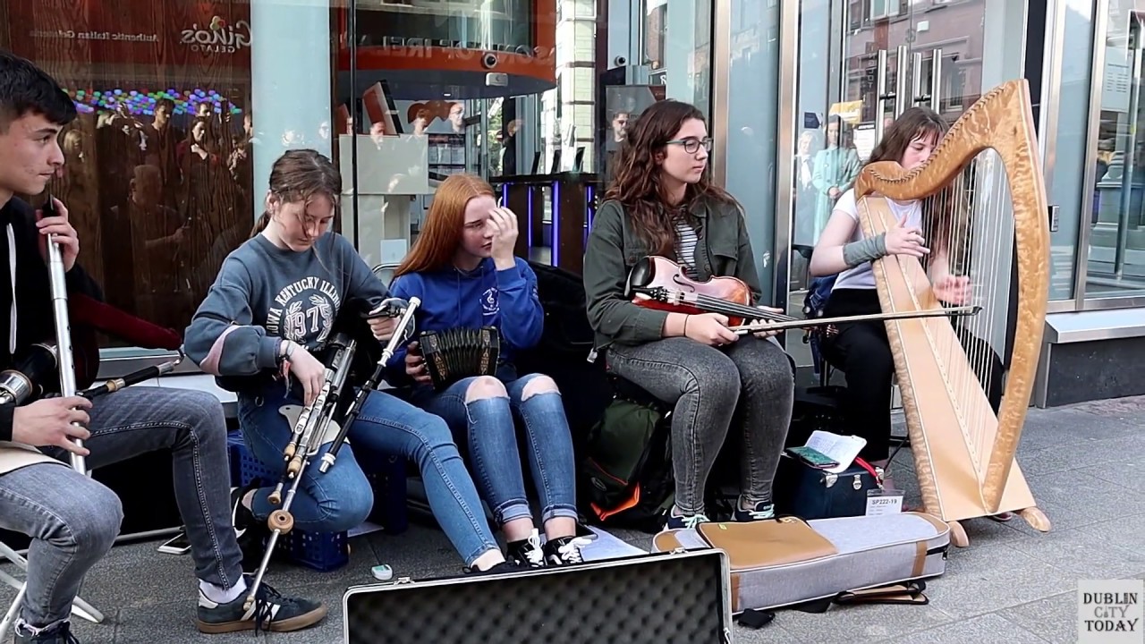 Na Ceannabháin Bhána (Elizabeth Kellys Delight) Sult Cover