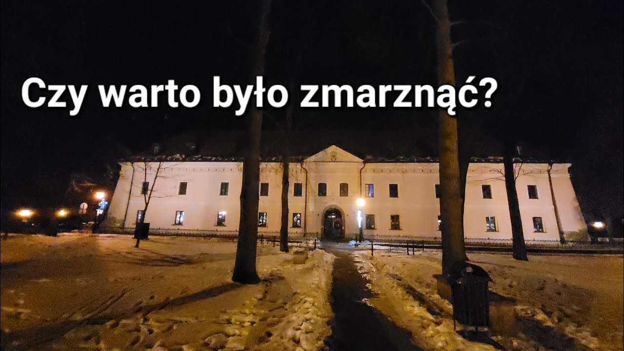 Zimową nocą po Niepołomicach. Błonia, zamek, rynek. 