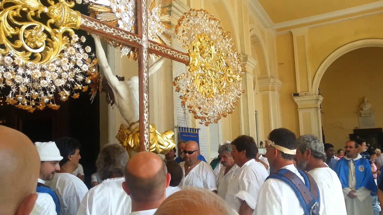 Crocefissi Santuario Madonna della Guardia Genova 29 08 2013