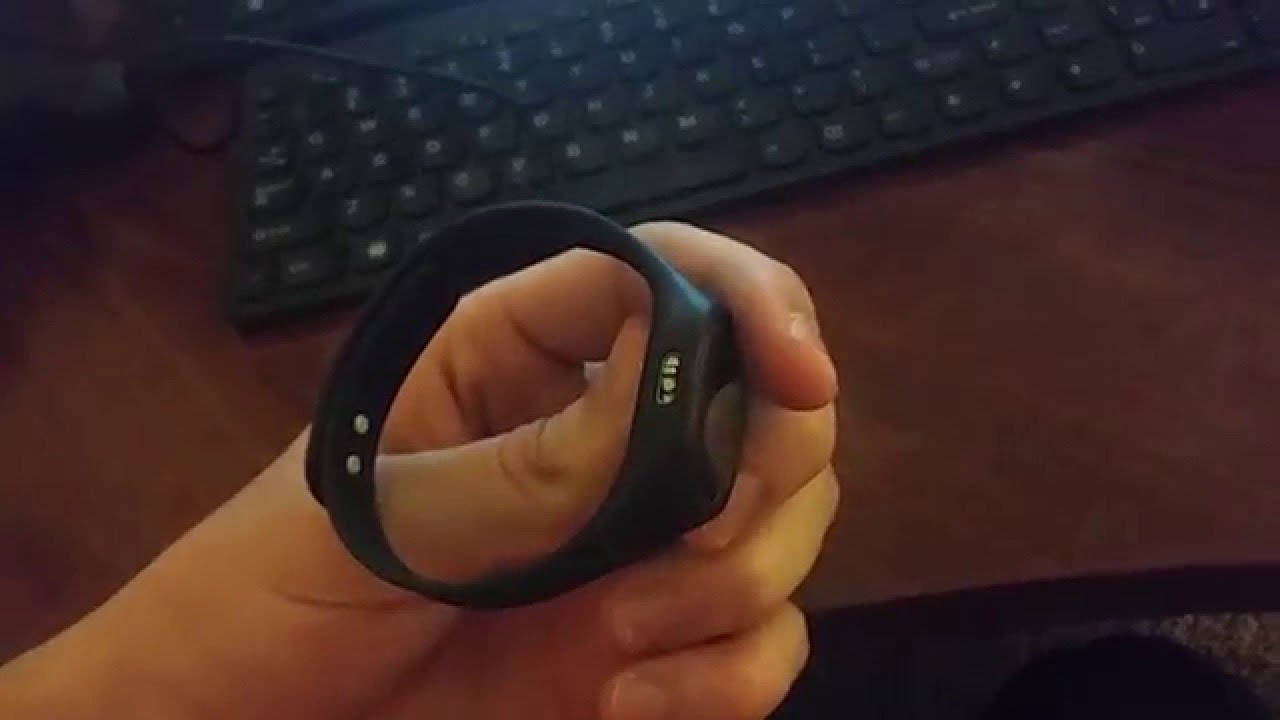 Samsung Activity Tracker Watch Unboxing & Power Up