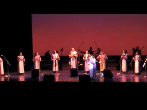 Glory Gospel Singers "Kum Ba Yah"