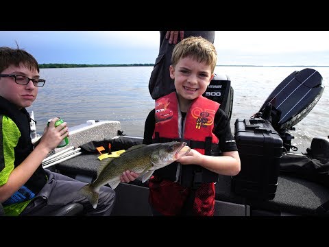 Video: Wie groß ist der See Koshkonong in Wisconsin?