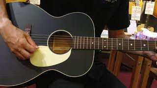 レア　Martin　エレアコギター　000-17E　BlackSmoke Martin 000-17E Black Smoke #2866881【異質なモデル】 - YouTube