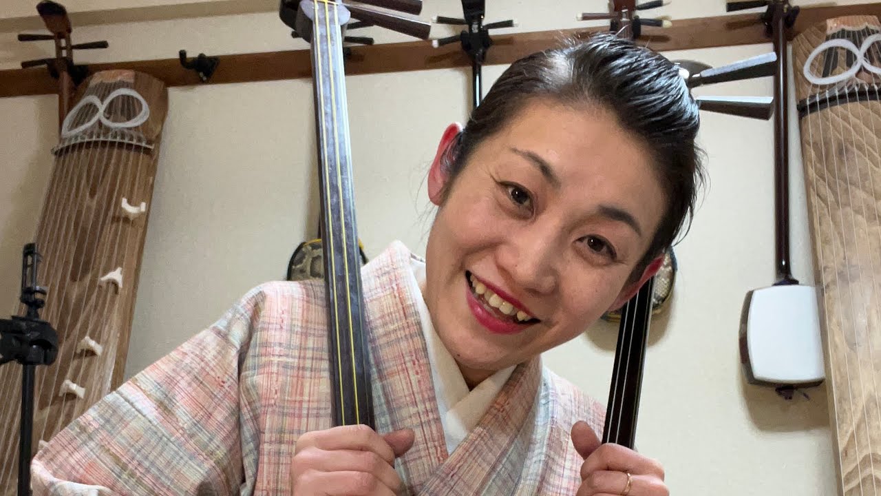 金曜ライブ【三味線、三線、ギター、ピアノ】で花笠音頭〜島唄