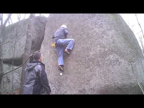 Beta Video for climb The Heart of Stone v9, Boat Rock