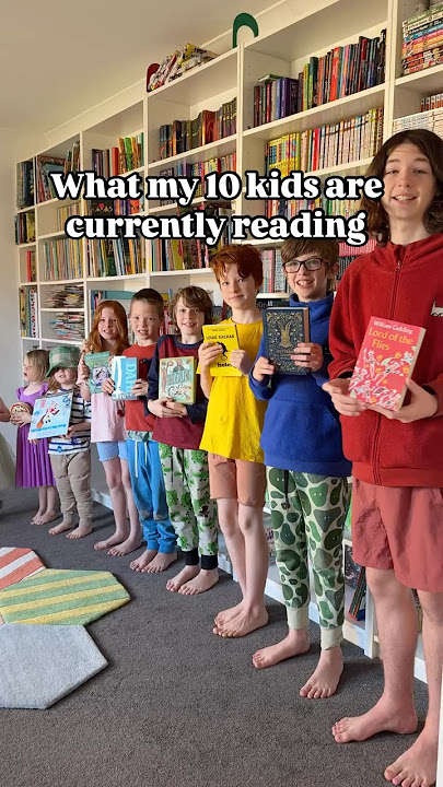 What my 10 kids are reading! 📚 #books #reading #largefamily #momof10