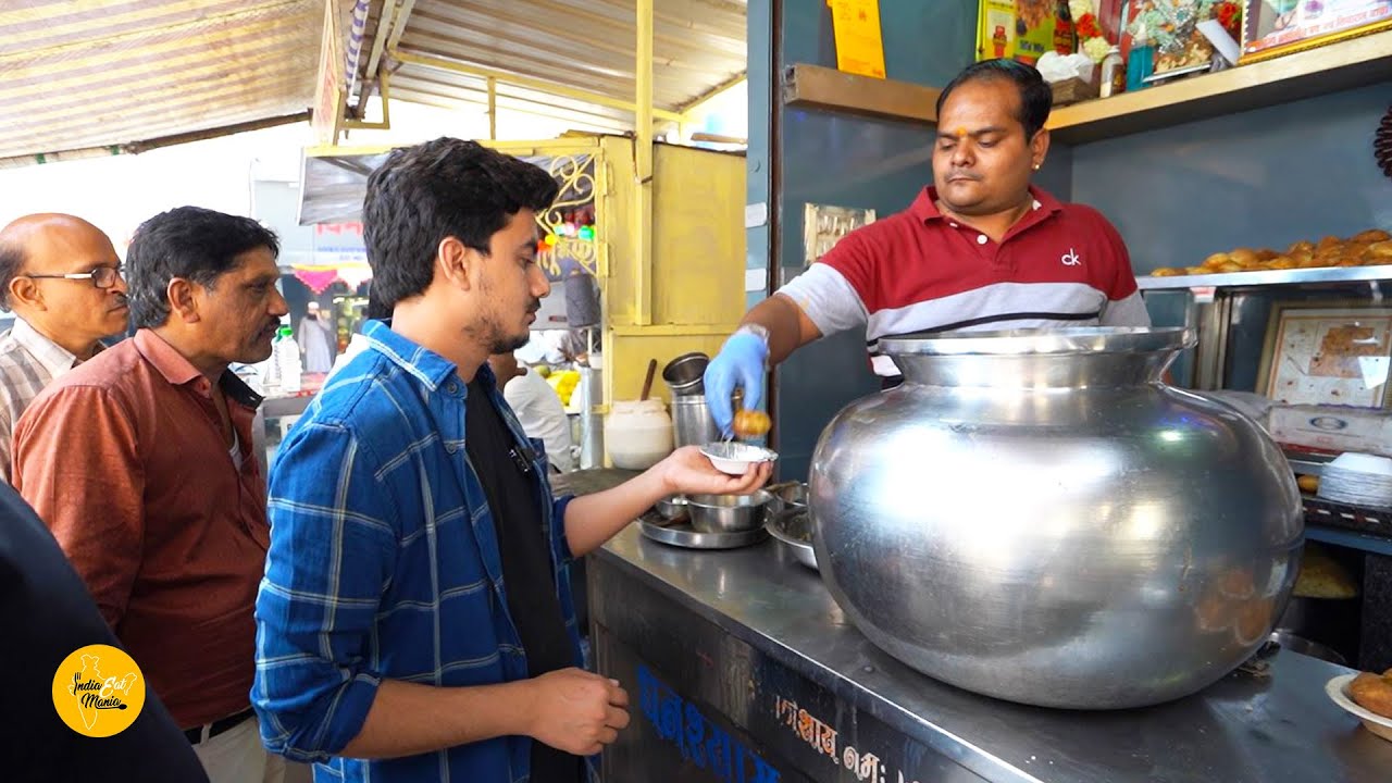Famous Ghanshyam Biggest Panipuri of Indore Rs. 15/- Only l Indore Street Food