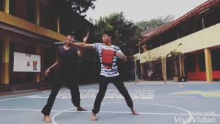 Gila seru nih Pertarungan Golok vs tangan kosong