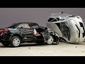 Toyota corolla vs toyota yaris  vitz crash test of diecast models  slowmotion cars destruction