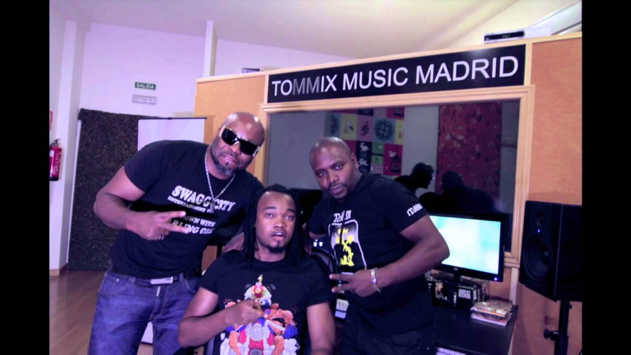 Dontom Live in Tommix Studio Madrid.