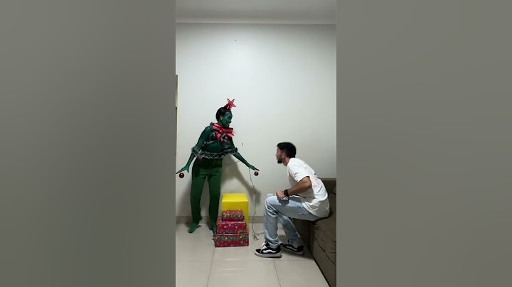 ME TRANSFORMEI EM UMA ÁRVORE DE NATAL PRA VER A REAÇÃO DO MEU MARIDO