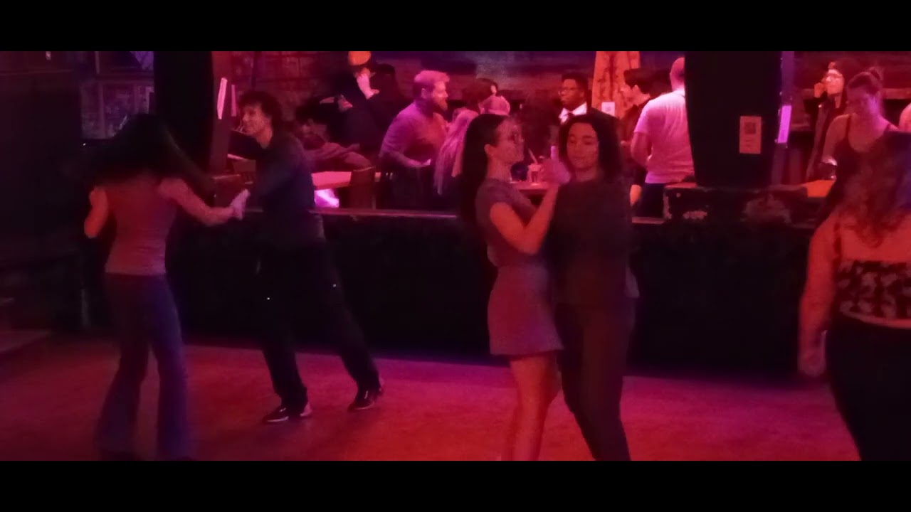 * 2/11/2025 *"Greatest Jam On Earth" @ St Paul's Blues Saloon * Tuesday Night Jam Band ** Dancers **