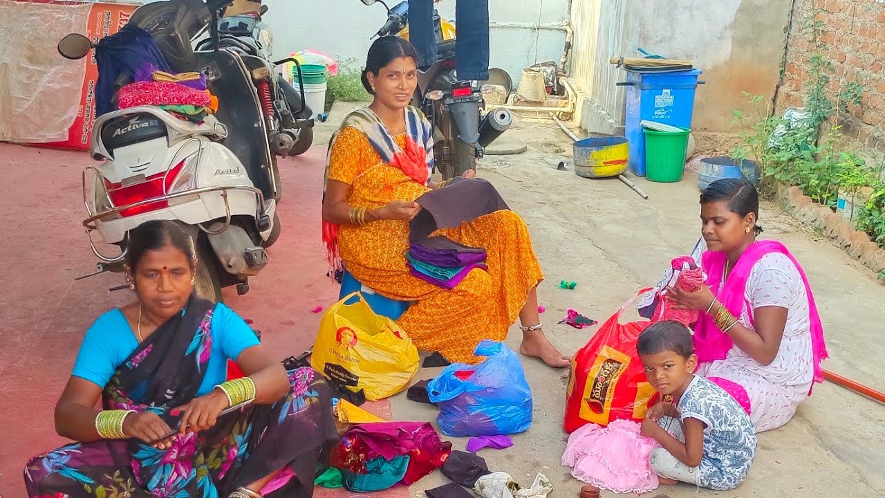 Daily Life In Village.. #swapnaswamyvlogs #pochammachethivanta #swapnaswamyvillagelife