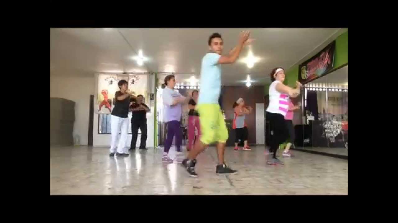 ZUMBA CHA CHA CHA ¨ EL PROFESOR¨