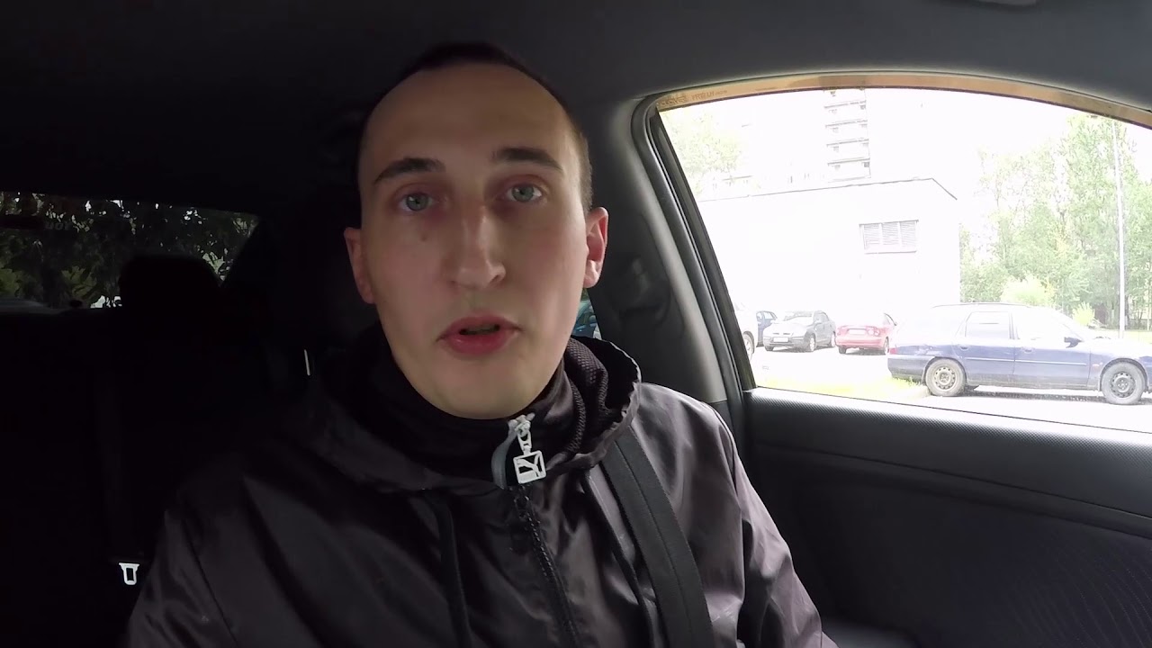 Утро начинается не с кофе... Разбили стекло на Лянче, сломали дверь ...