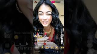 Malu Trevejo getting ready on Instagram live with her boyfriend and mother