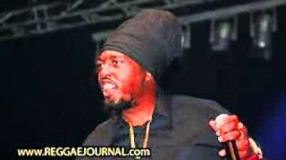 RAS SHILOH - TRODDING - very first song of the artist (VIBRATIONS 1997 & FROM RASTA TO YOU 2005)