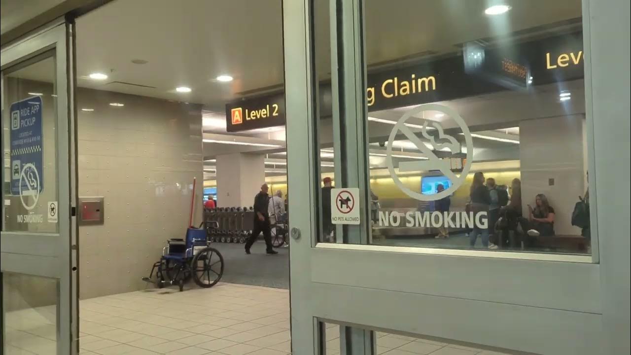 1981 Stanley DuraGlide 3000s MCO Airport, Level 2 Baggage Claim