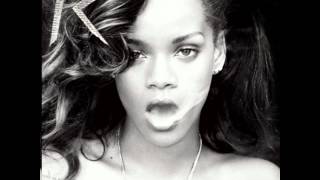 Video thumbnail of "Fool in Love - Rihanna - Lyrics"