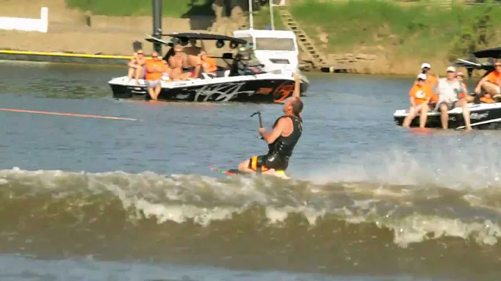 Denunzio Kneeboard double roll- Marc Gray