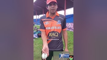 Muhammad Asif Explain the basic grip of Fast bowling,How to use #thumb #wristlock and Deliver it