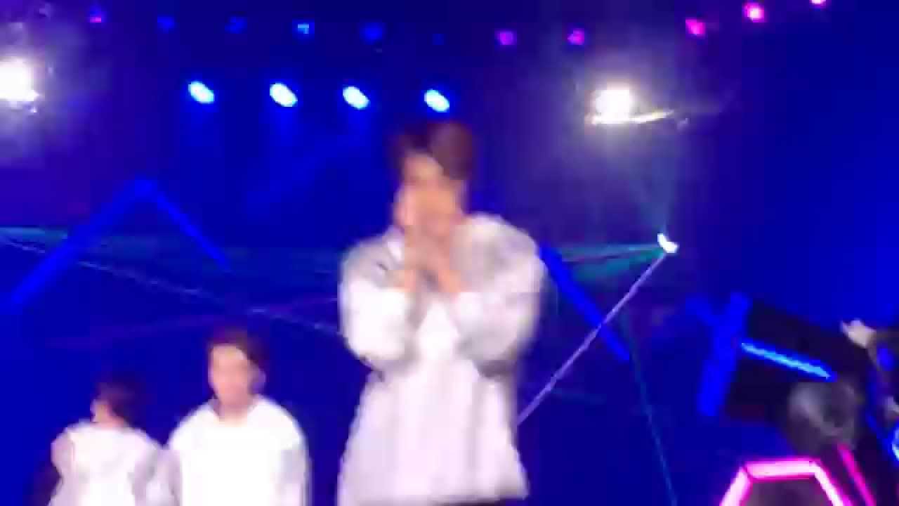 video to gif [FANCAM] 140916 MACHINE (Sehun focus) - The Lost Planet in Bangkok