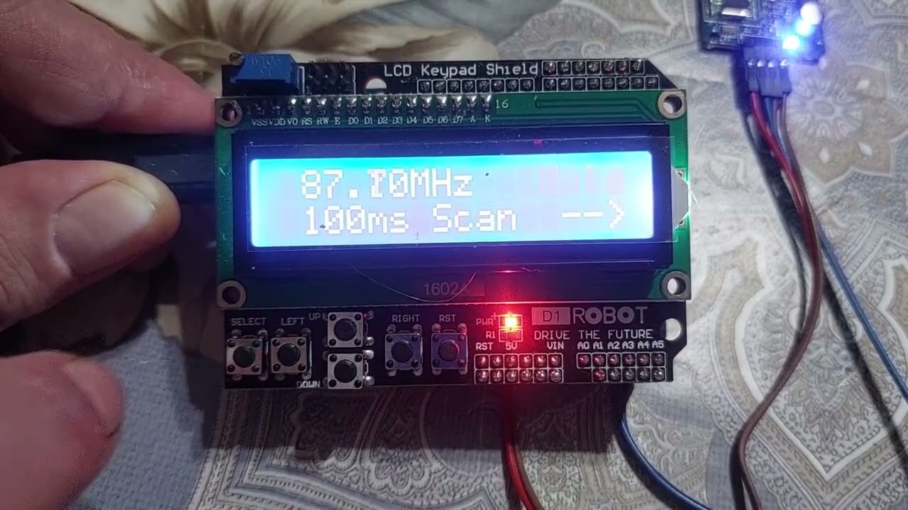 SpookyDuino: a simple Spirit Box (Ghost Box) made with Arduino Uno and TEA5767