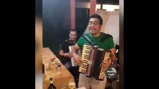 Cine nu-și iubește mama