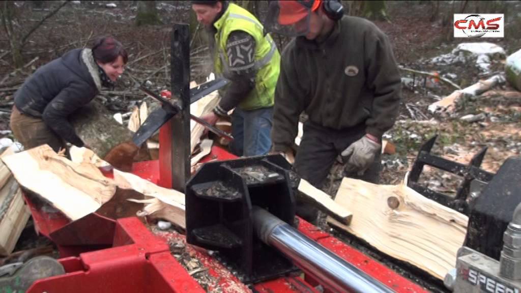 Fendeuse de bûches horizontale 35T CMS en travail