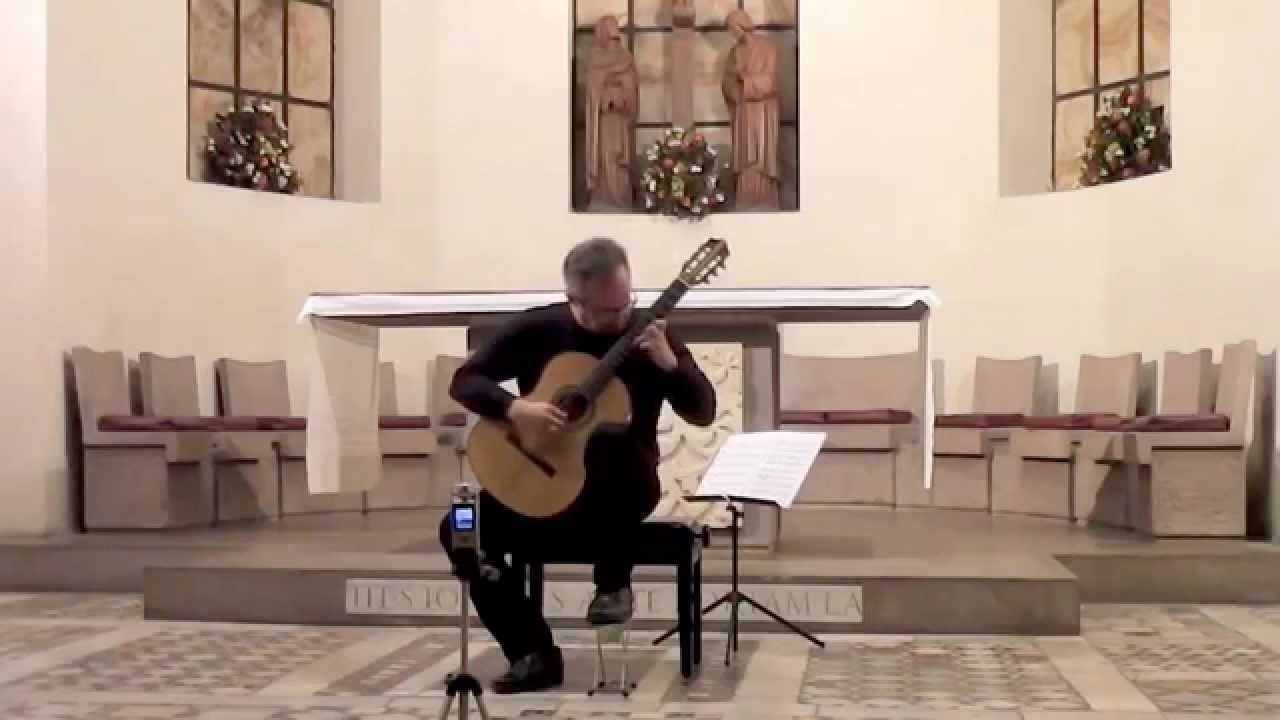 Christian Saggese plays  Tarrega