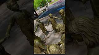 Los niños de bronce de la loma