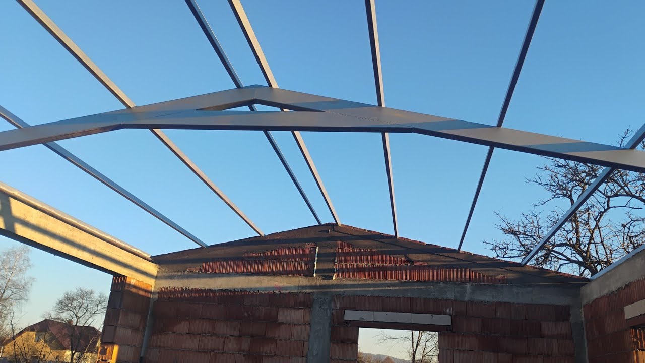 Acoperiș în două ape structura din fier 