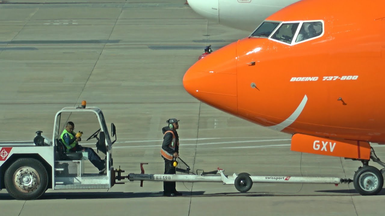 Aviões em Ação: Movimento Aéreo no Aeroporto de Brasília